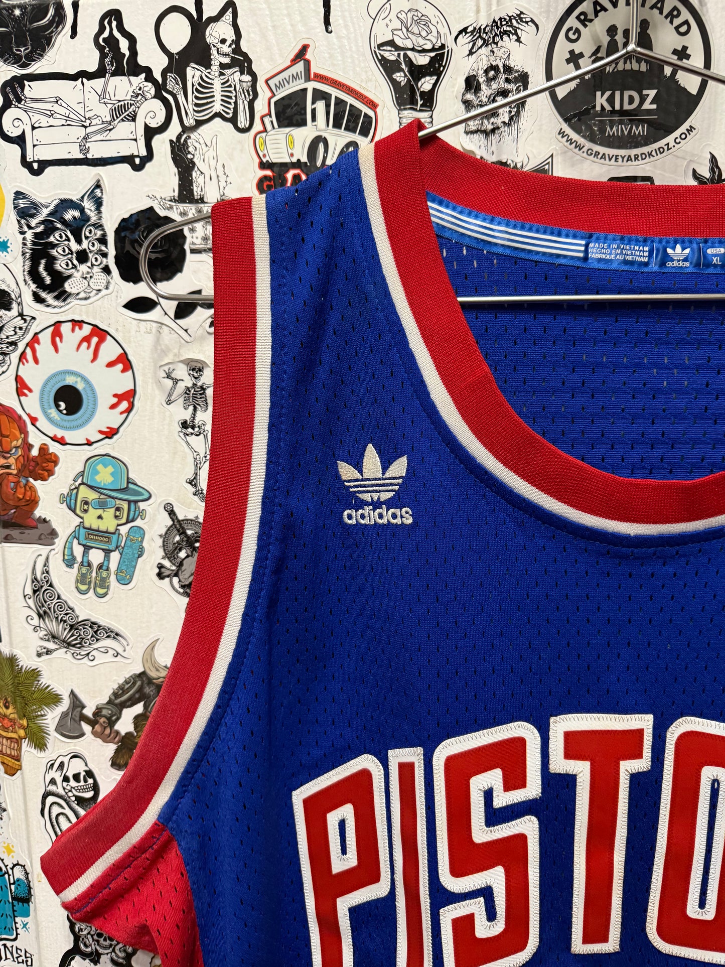 Adidas Hardwood Classics Isiah Thomas #11 Detroit Pistons Jersey Size XL